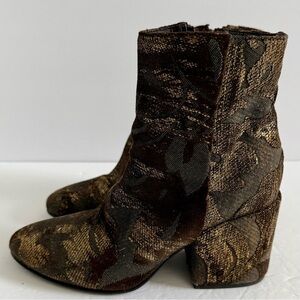Vero Cuoio Brown Ankle Boots with Textured Finish women size eu36